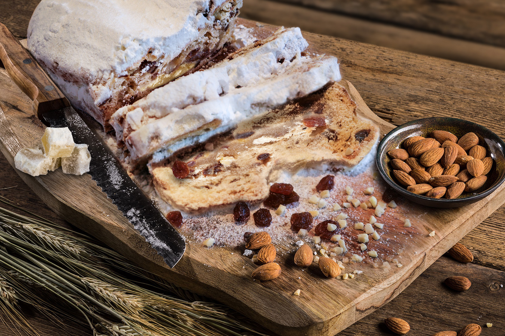 Weihnachtsstollen mit 200g Marzipan Weihnachtsstollen mit 200g Marzipan